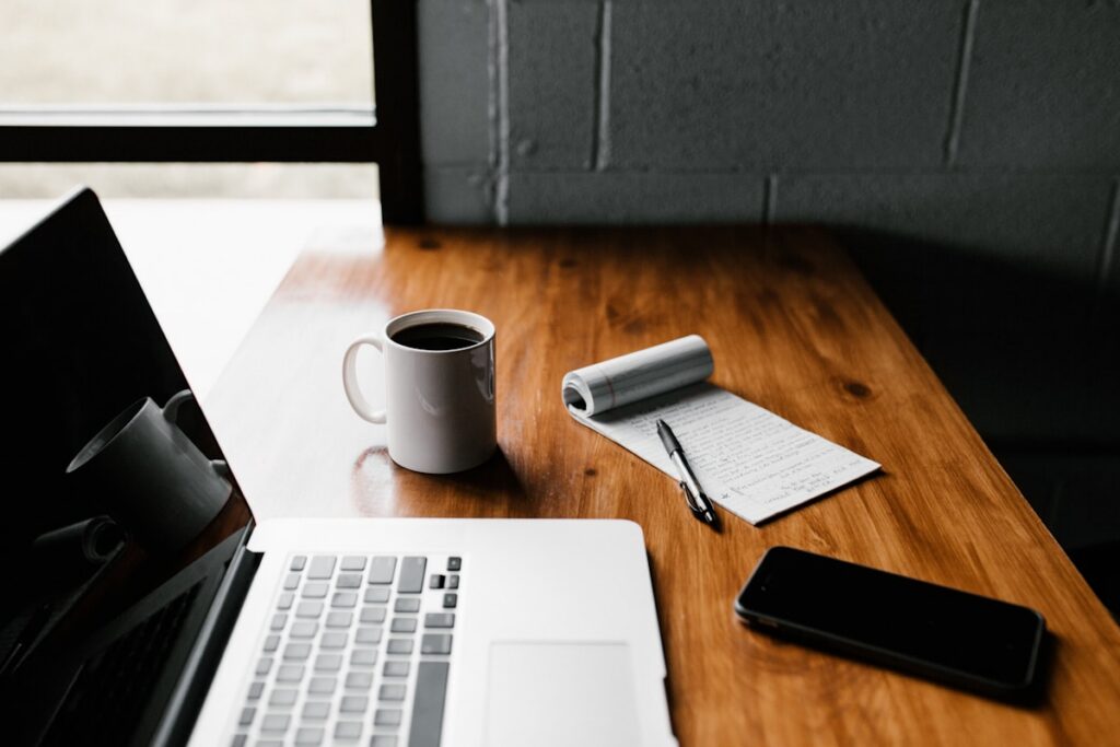 Espace de travail agence web — transparence des tarifs et pas de frais cachés