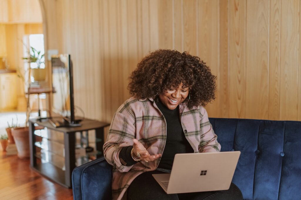 Professionnel polynésien — AUHIVA agence web Polynésie